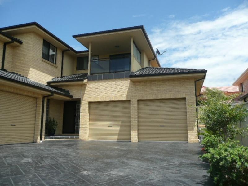 2/43 Tyrrel Street, Flinders NSW 2529