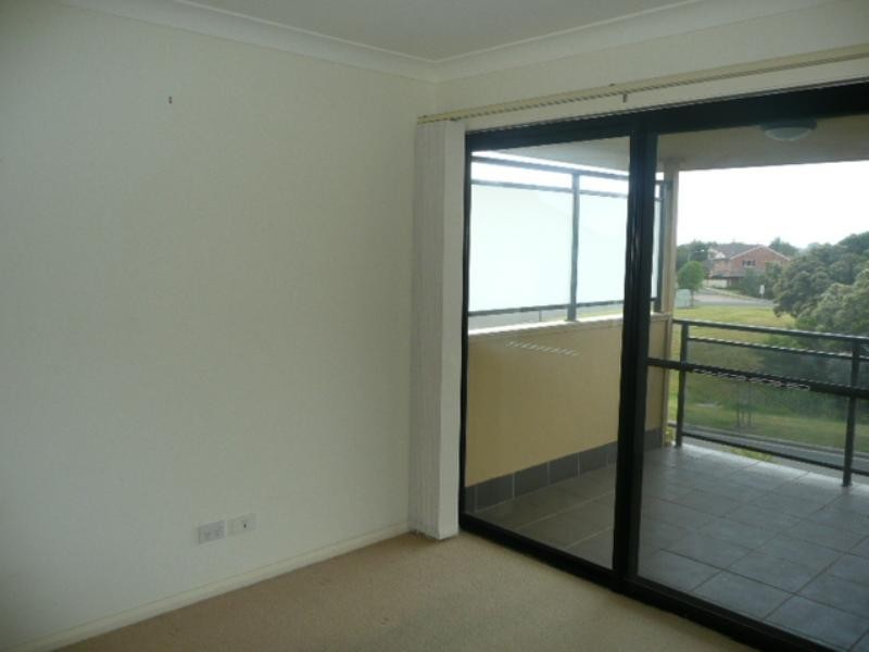 2/43 Tyrrel Street, Flinders NSW 2529