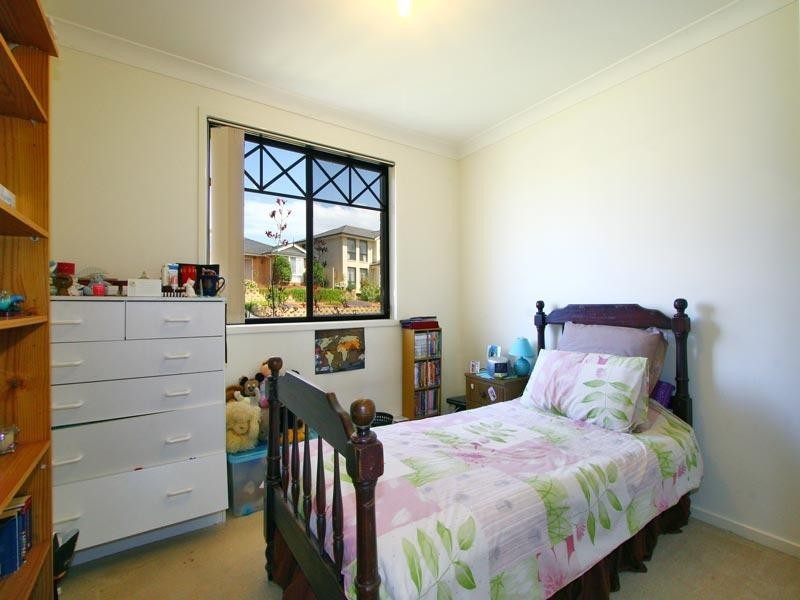 1 Hennessey Street, Flinders NSW 2529