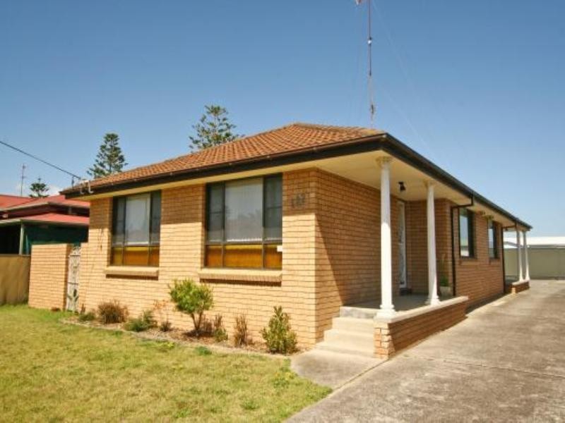 122 Osborne Parade, Warilla NSW 2528