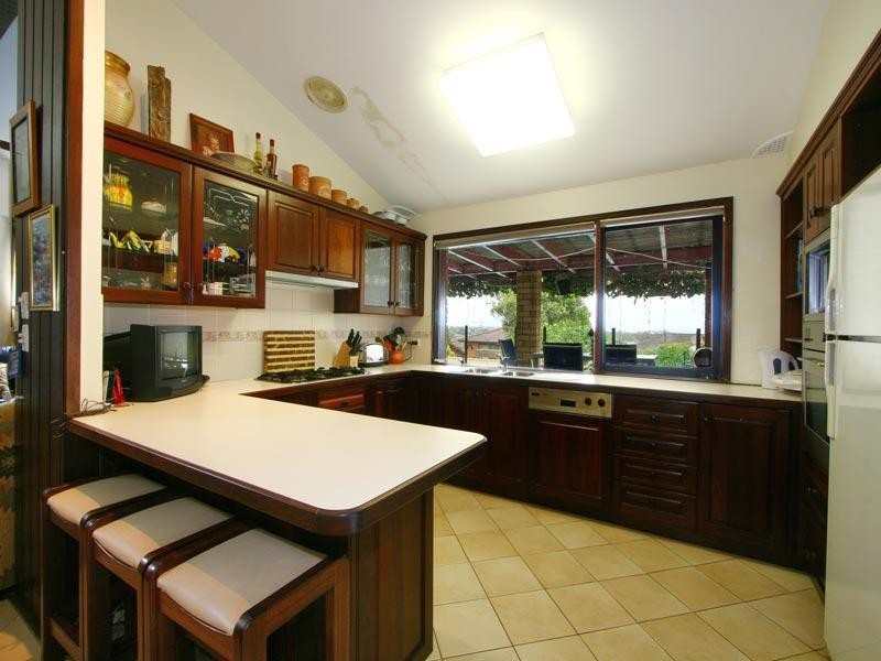 8 Fitzroy Place, Barrack Heights NSW 2528