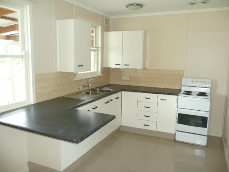 23 Beaton Street, Lake Illawarra NSW 2528