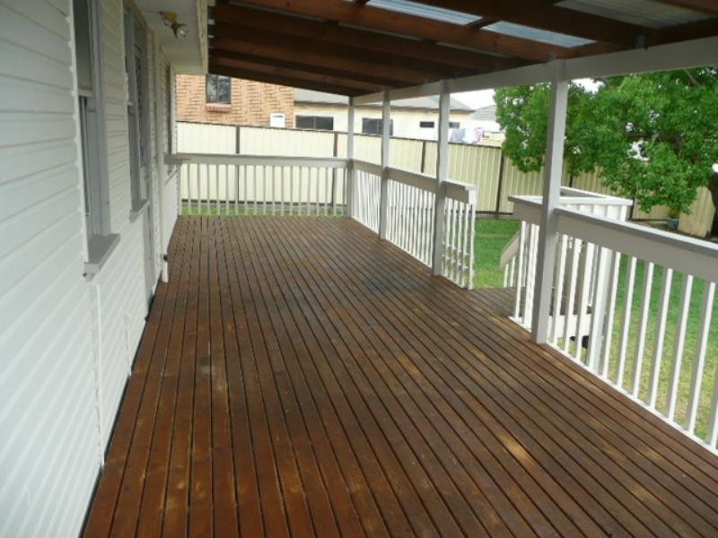 23 Beaton Street, Lake Illawarra NSW 2528