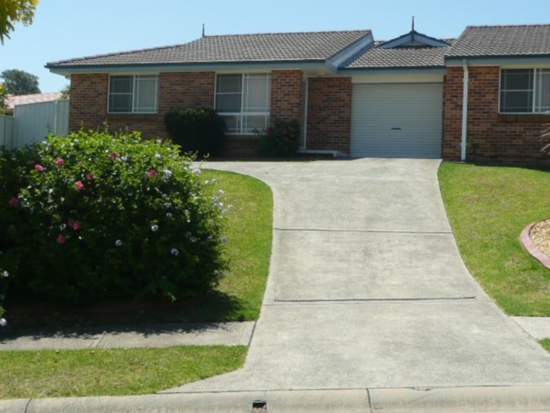 1/3 Termeil Place, Flinders NSW 2529