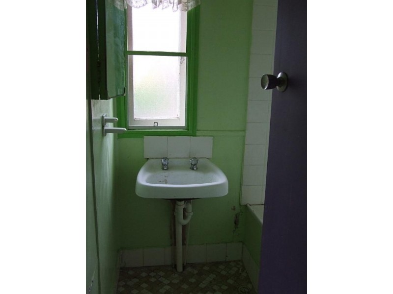 24 Moray Road, Towradgi NSW 2518