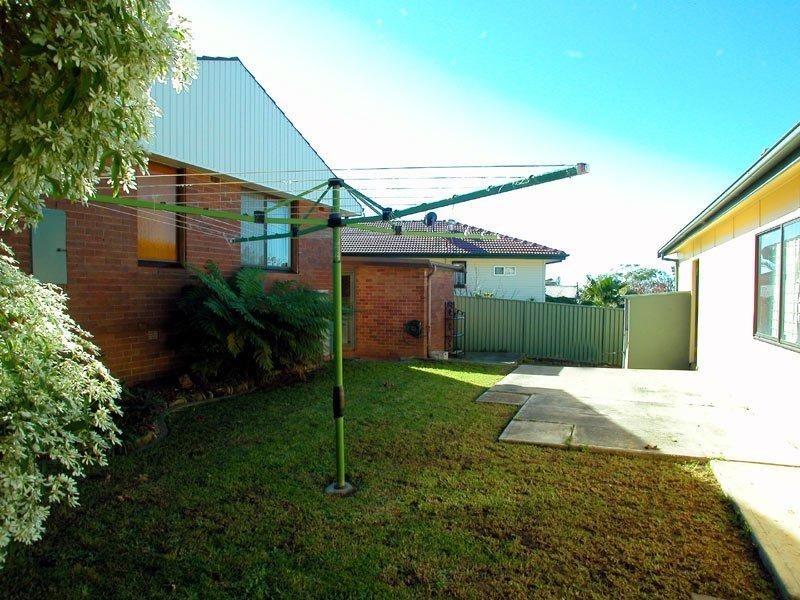 2 Scarf Avenue, Mount Warrigal NSW 2528