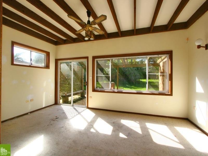 6 Headland Parade, Barrack Point NSW 2528