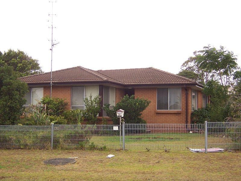 21 Hayes Avenue, Mount Warrigal NSW 2528