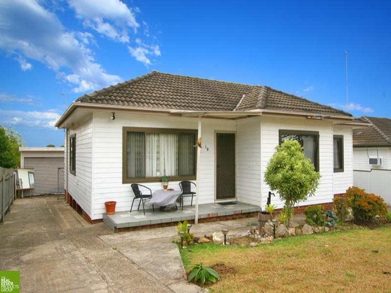 18 Daphne Street, Barrack Heights NSW 2528