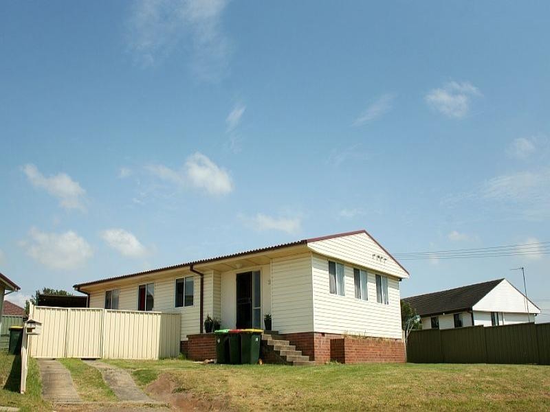 2 Barnes Street, Warilla NSW 2528