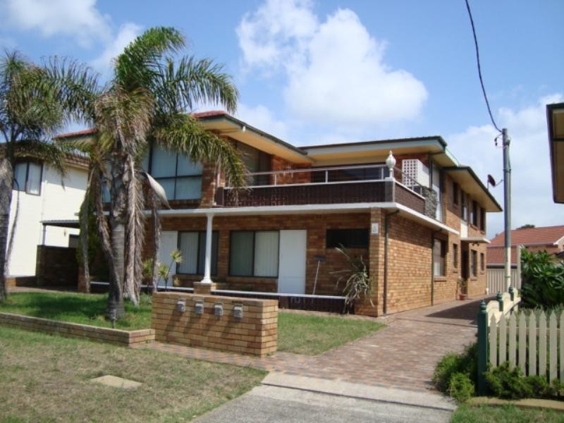 4/6 Osborne Parade, Warilla NSW 2528