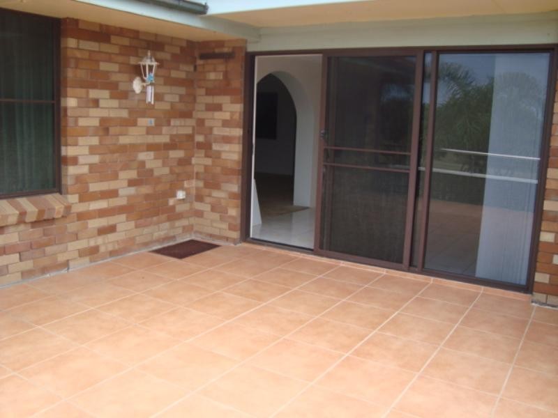 4/6 Osborne Parade, Warilla NSW 2528