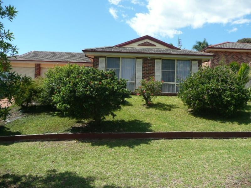 5 Baronda Close, Flinders NSW 2529
