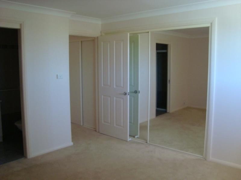 8B Adam Murray Way, Flinders NSW 2529