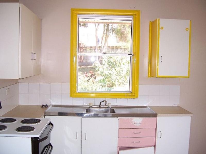 37 Churinga Circle, Koonawarra NSW 2530