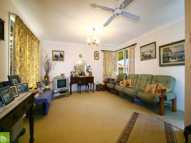18 Flinders Close, Barrack Heights NSW 2528