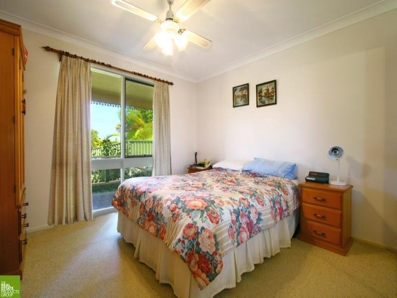 18 Flinders Close, Barrack Heights NSW 2528