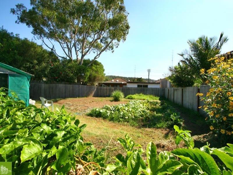 18 Flinders Close, Barrack Heights NSW 2528