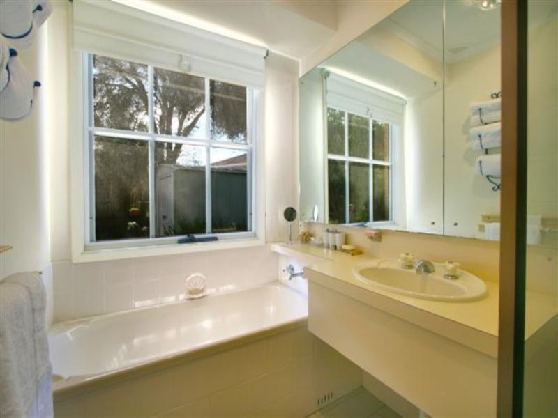 8 Evergreen Drive, Shellharbour NSW 2529