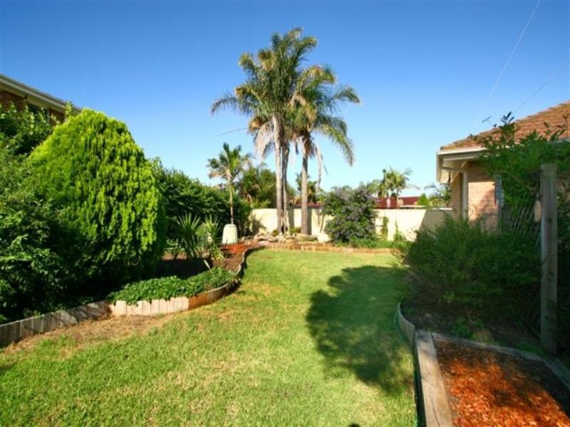 8 Evergreen Drive, Shellharbour NSW 2529