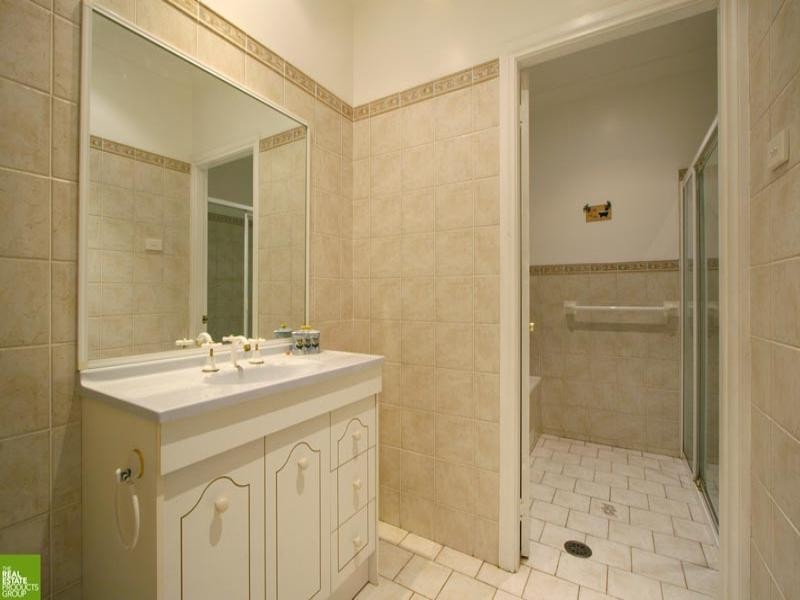 2/14 Brunderee Road, Flinders NSW 2529