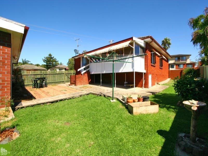 91 Leawarra Avenue, Barrack Heights NSW 2528