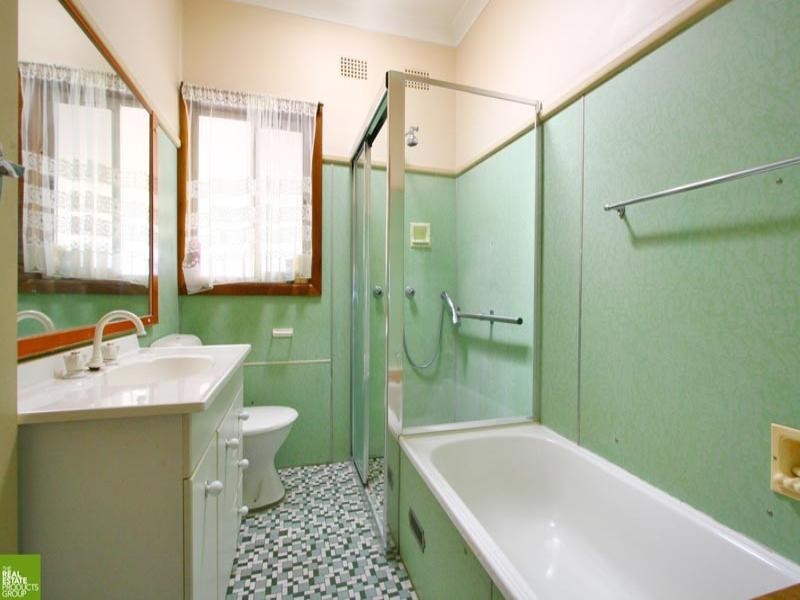 91 Leawarra Avenue, Barrack Heights NSW 2528