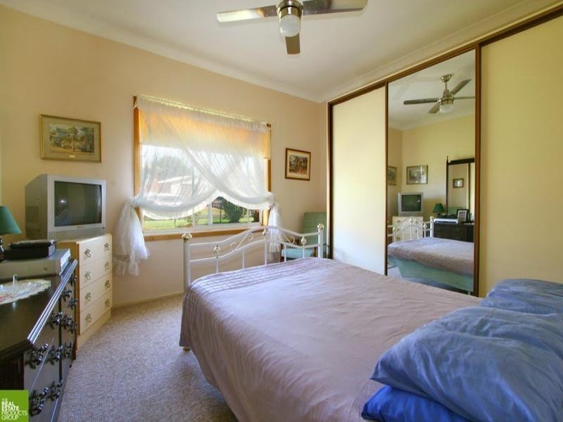 91 Leawarra Avenue, Barrack Heights NSW 2528