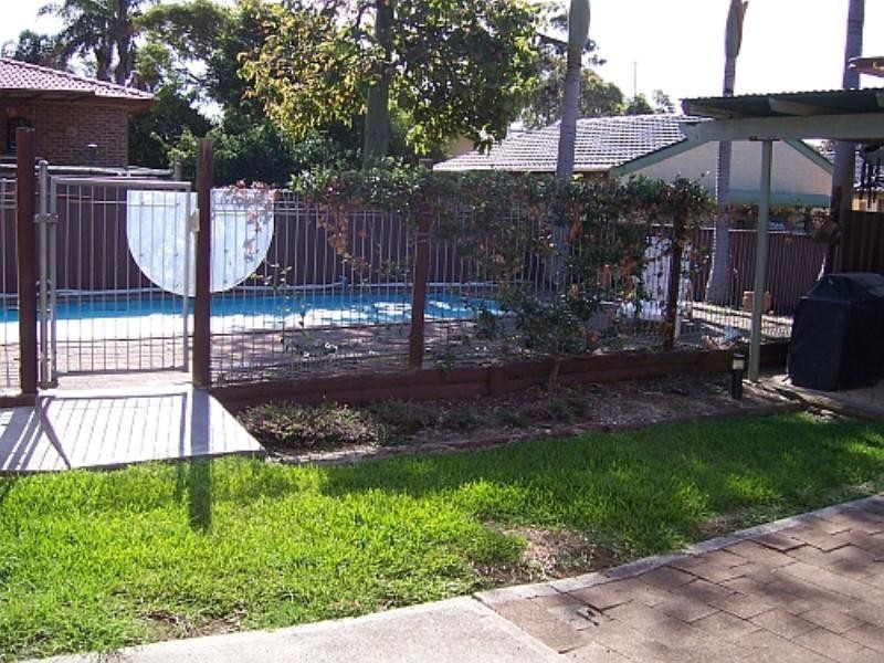 20 Woodlands Drive, Barrack Heights NSW 2528