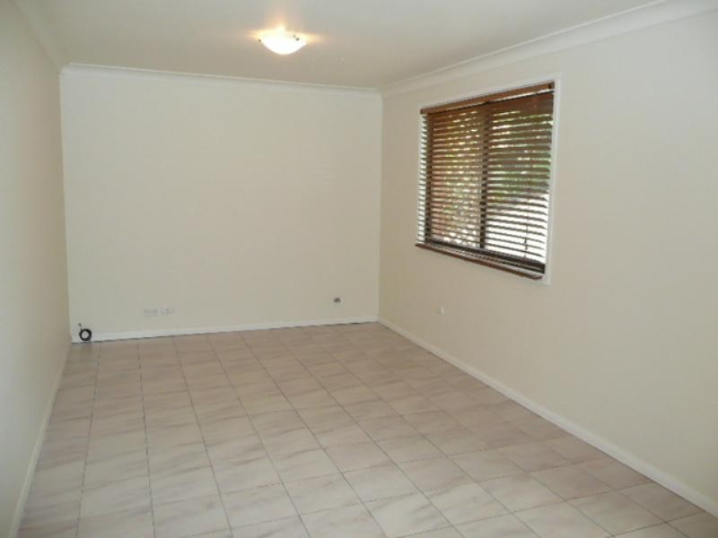 48 Little Lake Crescent, Warilla NSW 2528