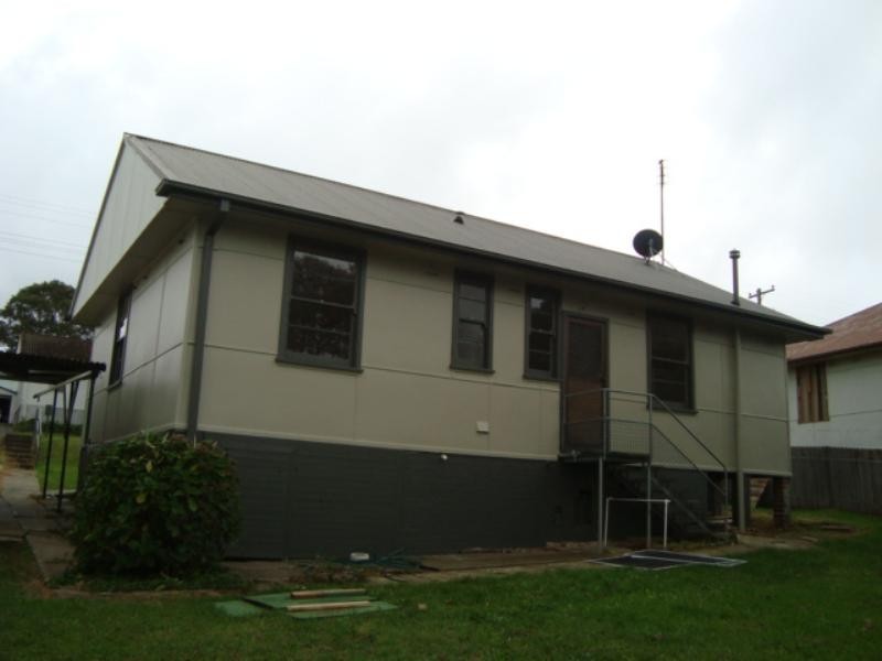 43 Rose Parade, Unanderra NSW 2526