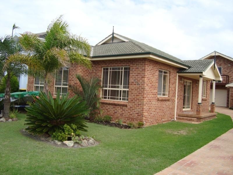 1/104 Ocean Street, Windang NSW 2528