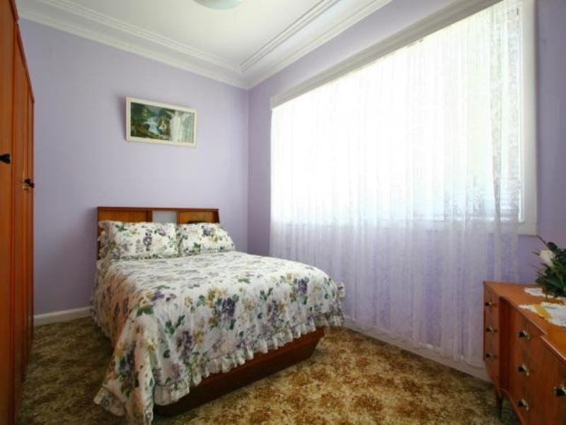 223 Shellharbour Road, Barrack Heights NSW 2528