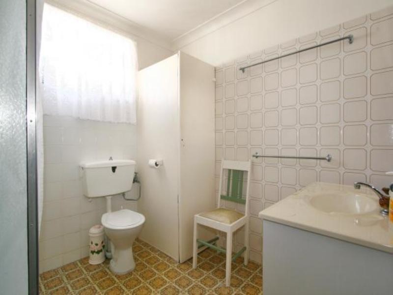 223 Shellharbour Road, Barrack Heights NSW 2528