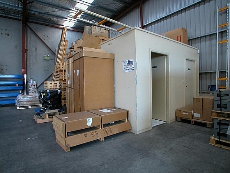 32 Lady Penrhyn Drive, Unanderra NSW 2526