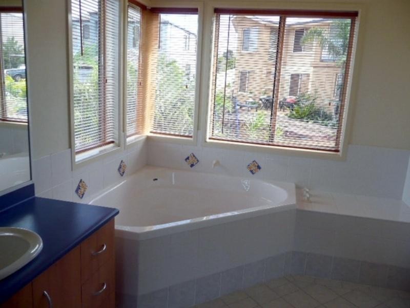 7 Buccaneer Place, Shell Cove NSW 2529