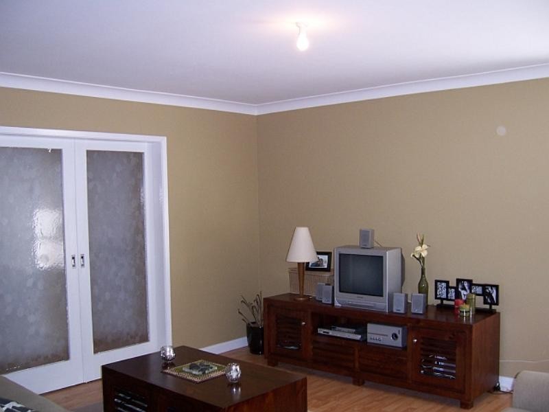 9 Cuthbert Drive, Mount Warrigal NSW 2528