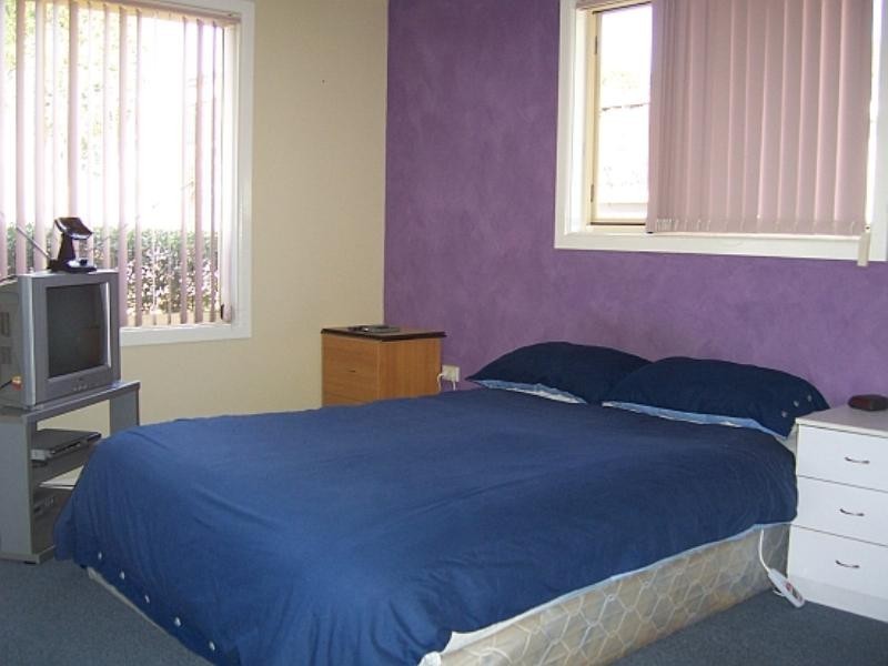 11 Chapman Street, Mount Warrigal NSW 2528