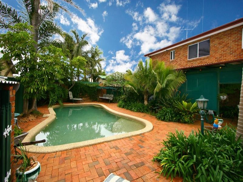 87 Kurrajong Street, Windang NSW 2528