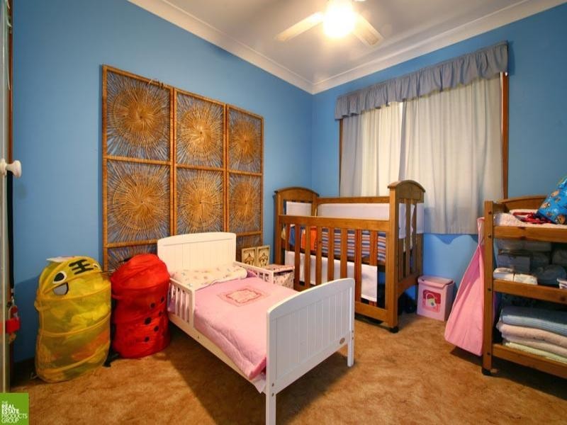 42 Centenary Road, Albion Park NSW 2527