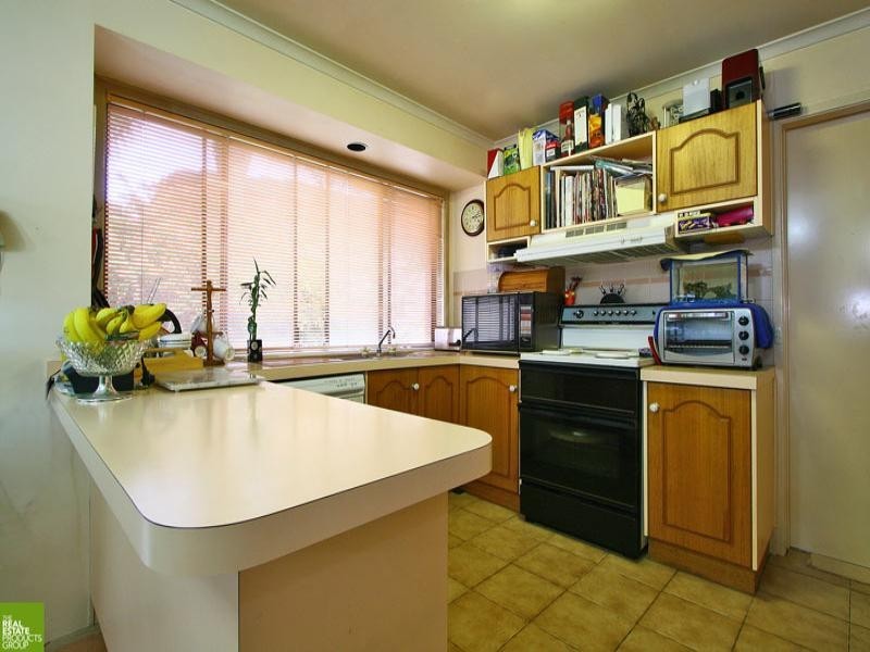 60 Madigan Boulevard, Mount Warrigal NSW 2528