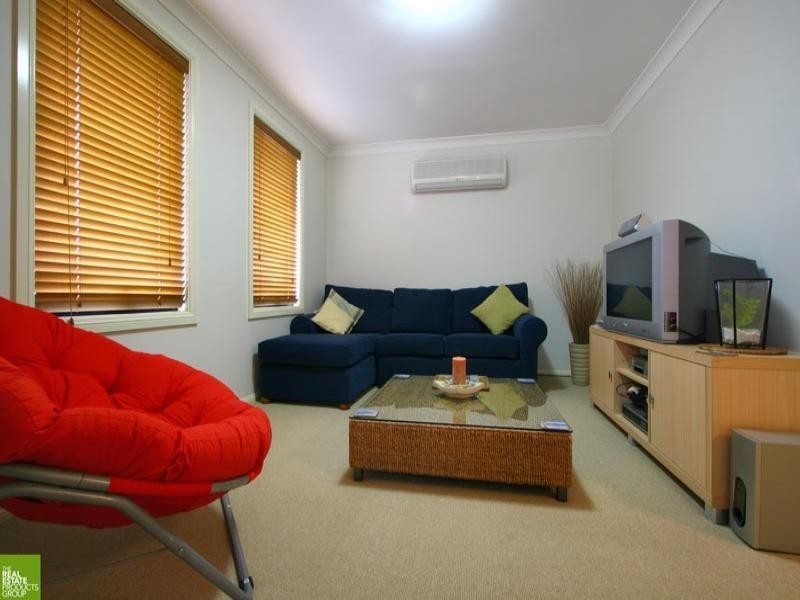 45 Helsal Circuit, Shell Cove NSW 2529