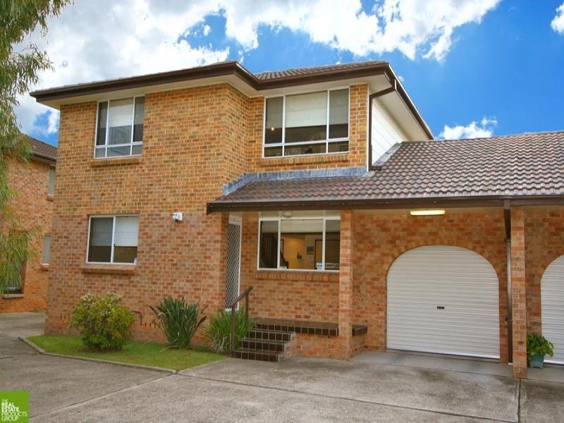 2/18 Peterborough Avenue, Lake Illawarra NSW 2528