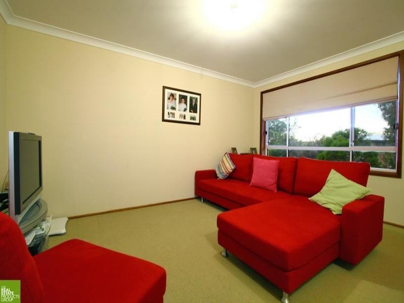 2/18 Peterborough Avenue, Lake Illawarra NSW 2528