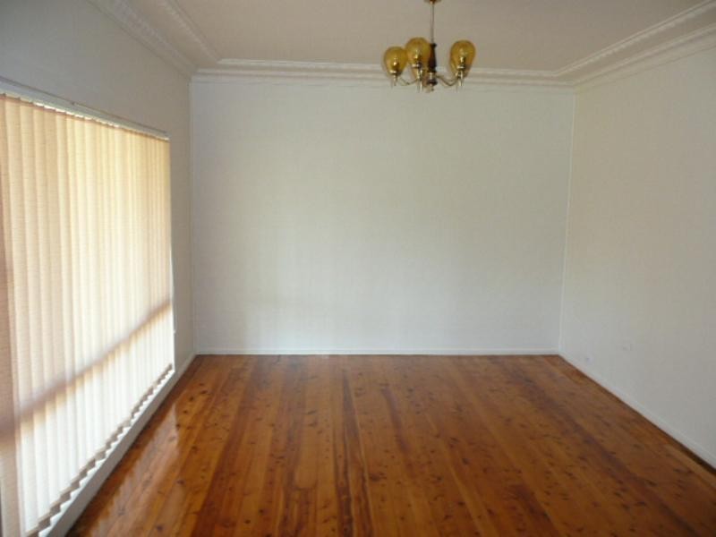 28 Towns Street, Shellharbour NSW 2529