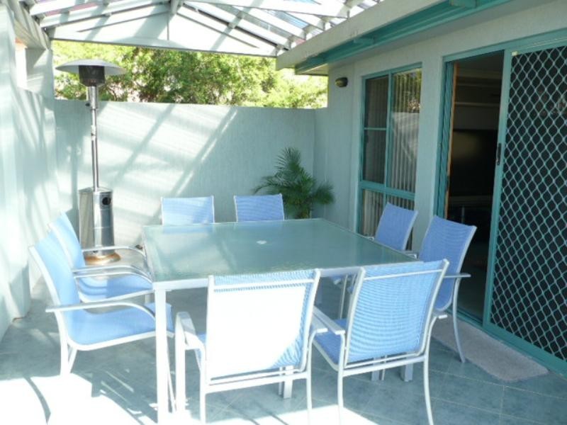 2/24 Baragoot Road, Flinders NSW 2529