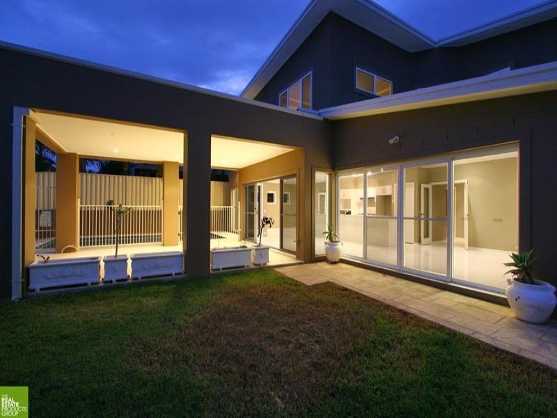 10 Rottnest Close, Shell Cove NSW 2529