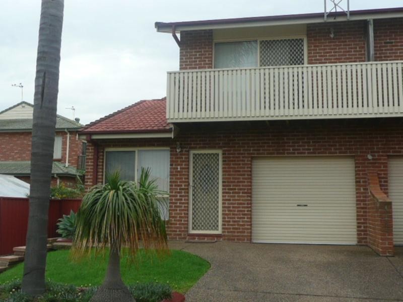 1/37 Reddall Parade, Lake Illawarra NSW 2528