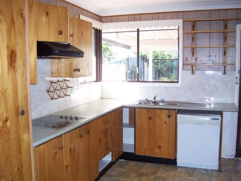 161 Landy Drive, Mount Warrigal NSW 2528