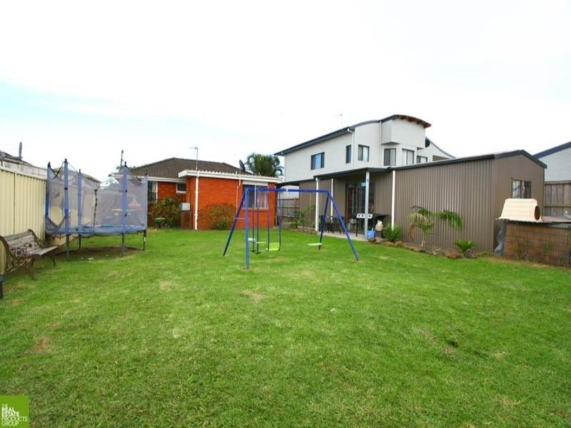 24 Stephanie Avenue, Warilla NSW 2528